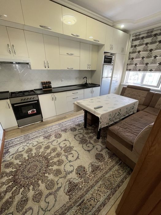 Toshkent shahri Mirzo Ulug'bek tumanidagi 4 xonali uy sotiladi