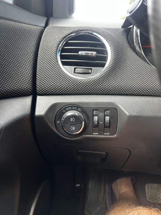 Chevrolete cruze an 2012