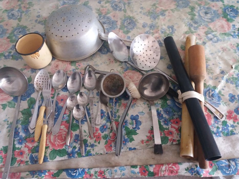 Продам столовую утварь