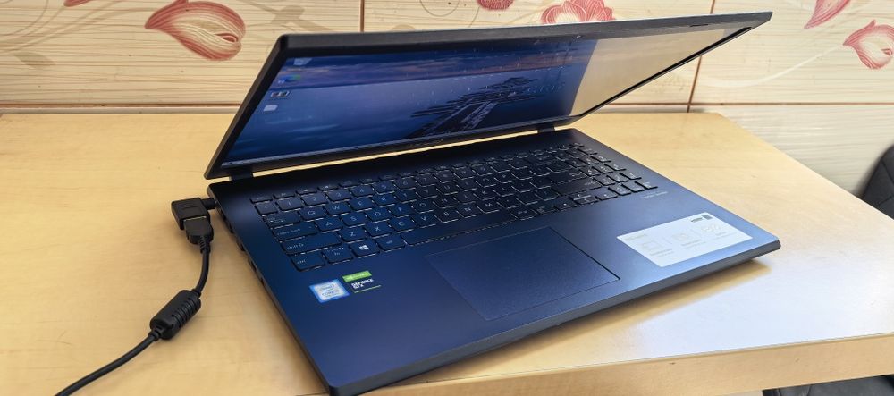 Laptop Asus Gaming X571G__i5-9300H__NVidia GeForce GTX 1050 4GB__8GB DDR4__256GB SSD__FARA BATERIE_15.6"IPS FHD__ca NOU / Impecabil