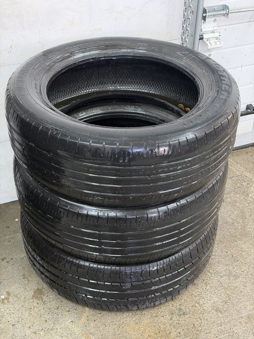 225/60/18 Dunlop 3 шт лет