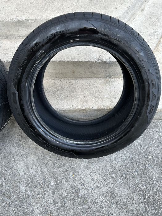 Два броя Goody Year 285/45 R19