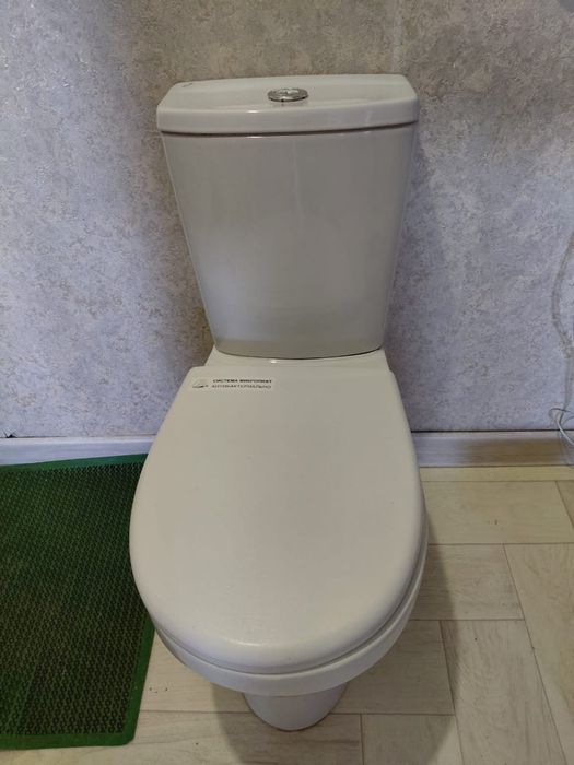 Продам унитаз состояние хороший