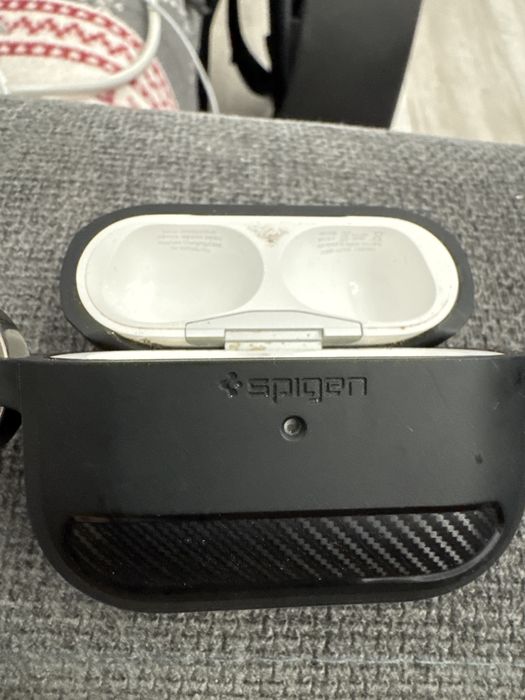 Футляр от наушников