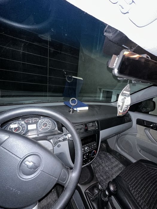 Gentra chevrolet sotiladi