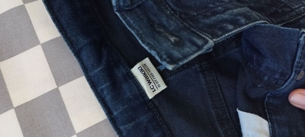 Продам джинсы на мальчика