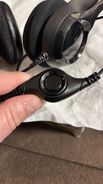 Logitech H390 USB слушалки с микрофон