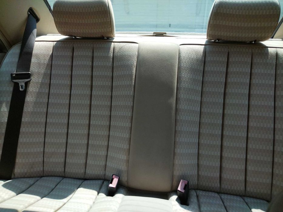 МЕРЦЕДЕС 190 2.0 Бензин