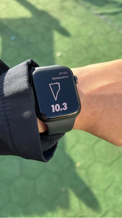 Продам смарт часы Apple Watch SE  44 mm