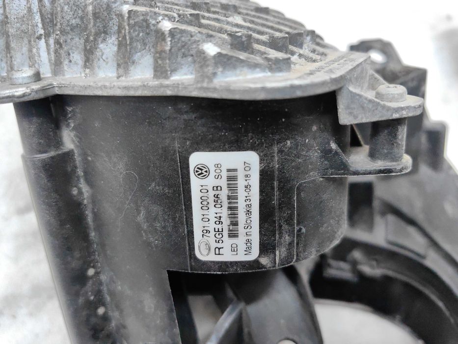 Оригинална Лед Светлина Vw Golf 7 Led