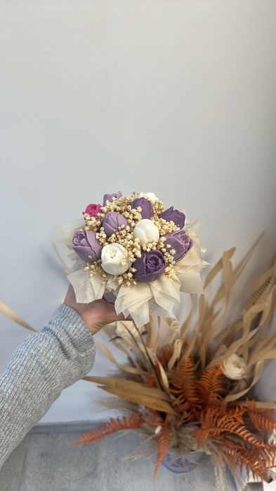 Прекрасни букети от ароматни свещи