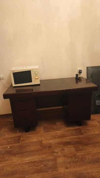Стол письменный, деревянный