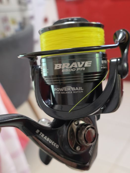 Mulinetă Trabucco Brave 5500 FA, ca nouă, cu fir