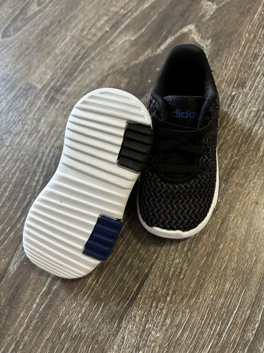 Маратонки/обувки Adidas