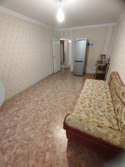Продам 2 х комн, 6-11, 2 этаж.