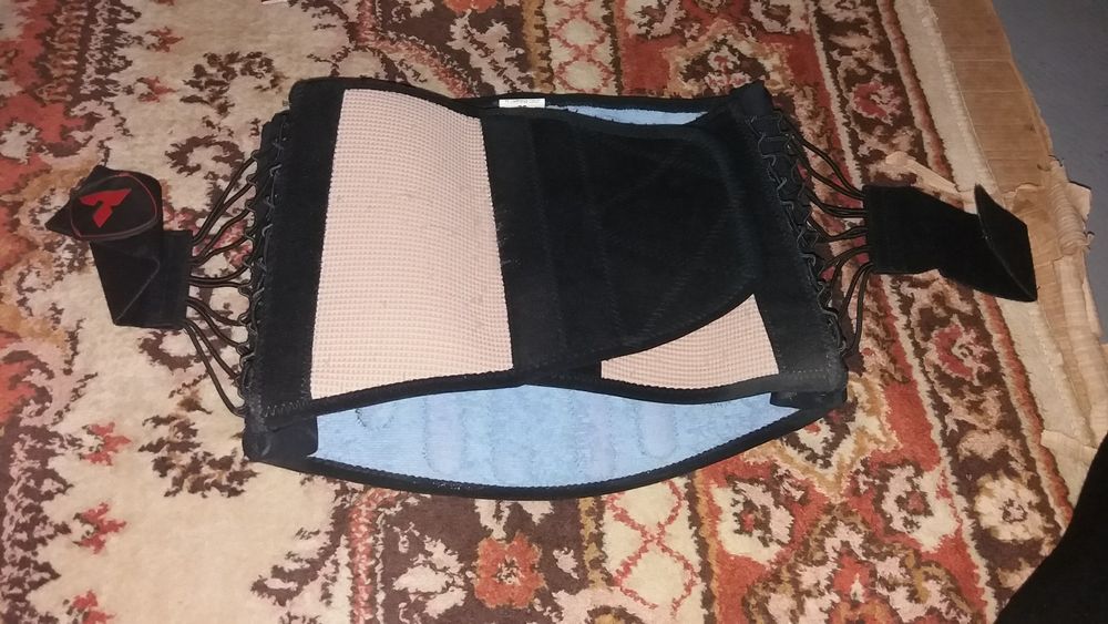 карсет полужесткий