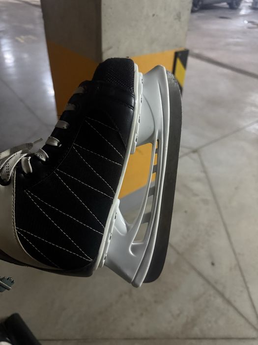 Коньки хоккейные 40 размер