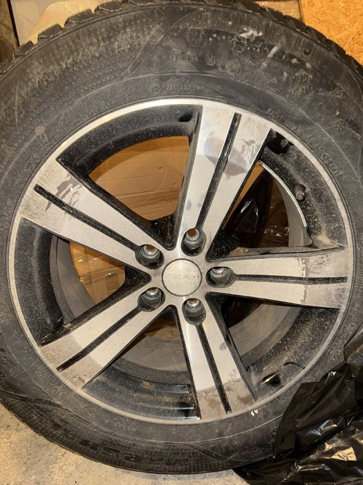 Продам диски с зимней резиной R17
