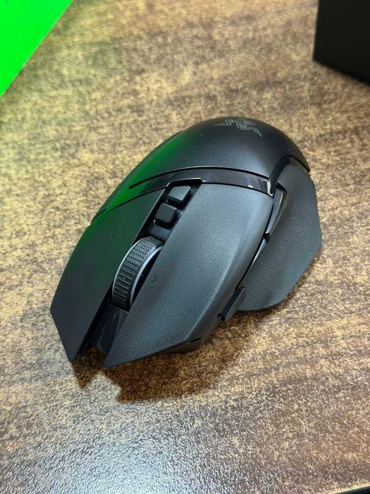 Геймърска безжична мишка Razer Basilik V3 PRO