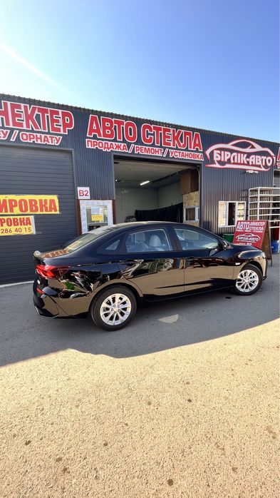 Дефлекторы 15000. Тонировка 10000.