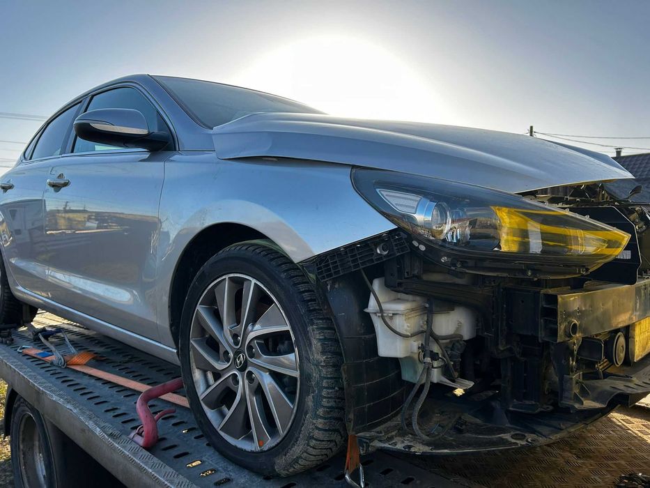 Usa dreapta fata / spate  dezechipata Hyundai i30 2019 Hatchback 1.4