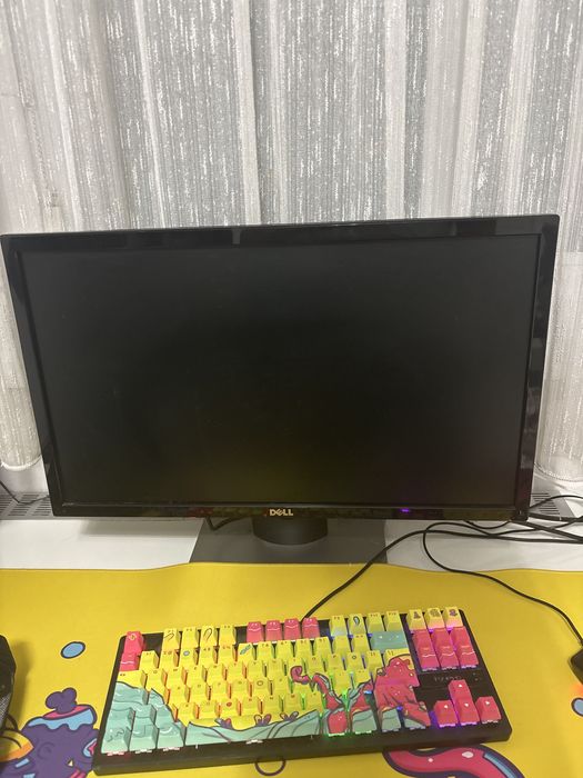 Vand monitor DELL  75Hz full hd