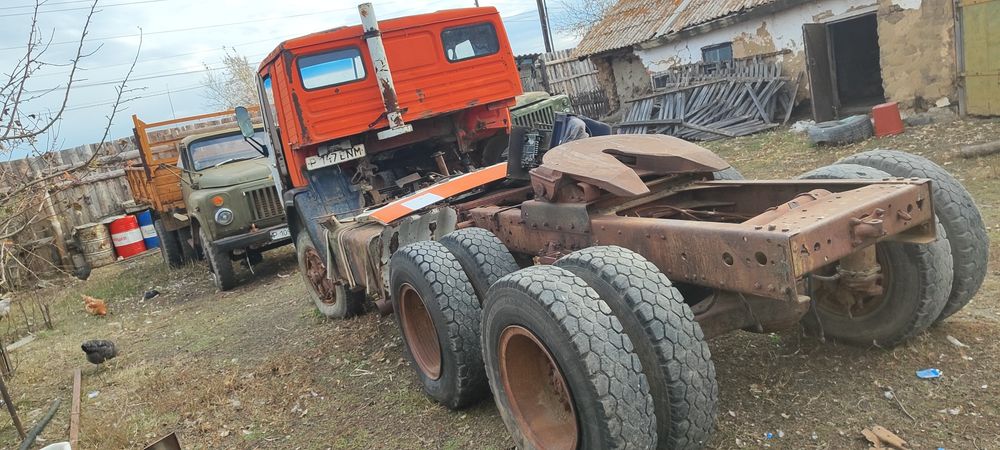КамАЗ тягач на запчасти