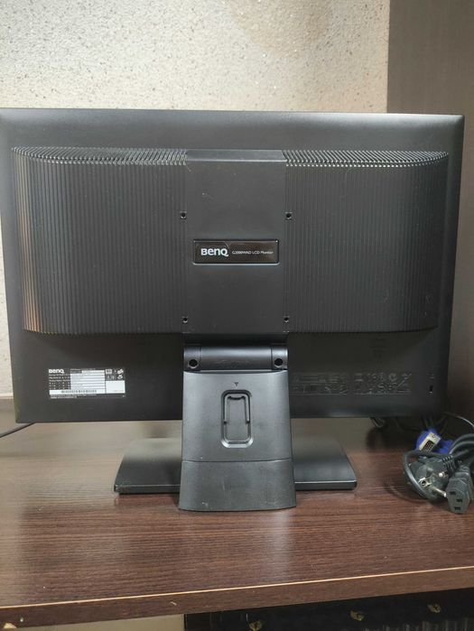 Монитор Benq ET-0008-B б.у.