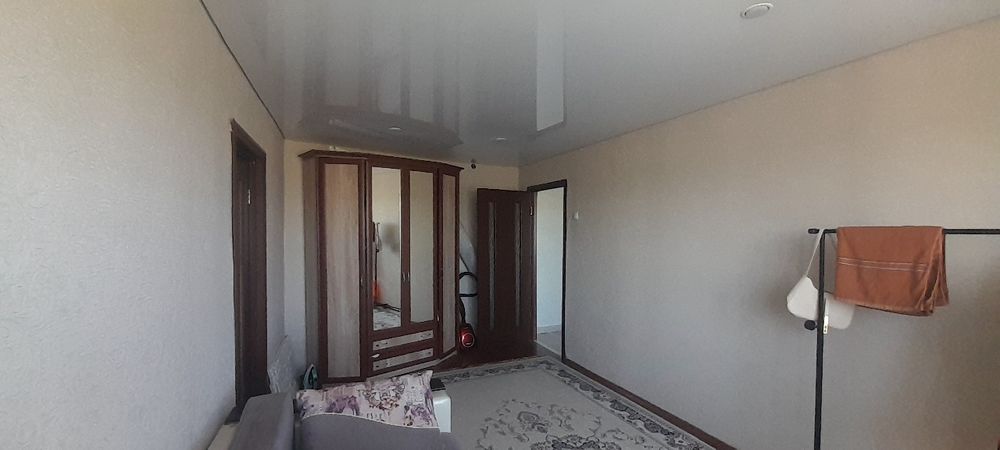 Продам 4 комнатную квартиру