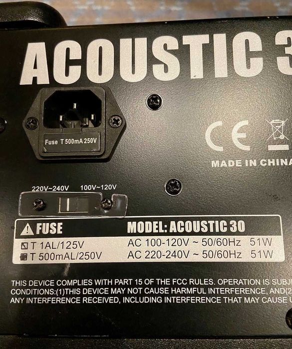 NuX Acoustic 30 amplificator