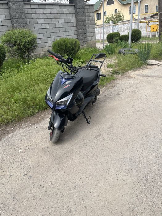 Продам м8 про на ходу