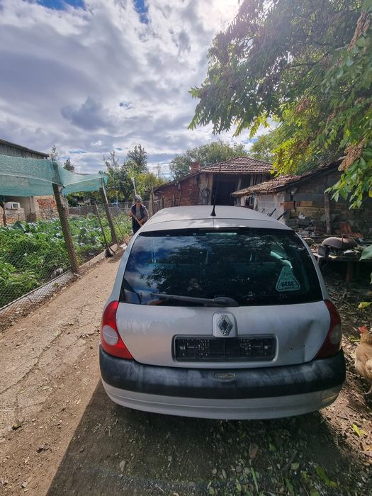 Рено клио на части