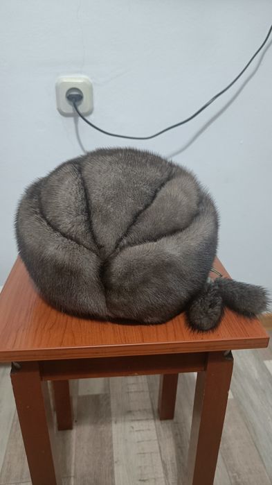 Женская норковая шапка