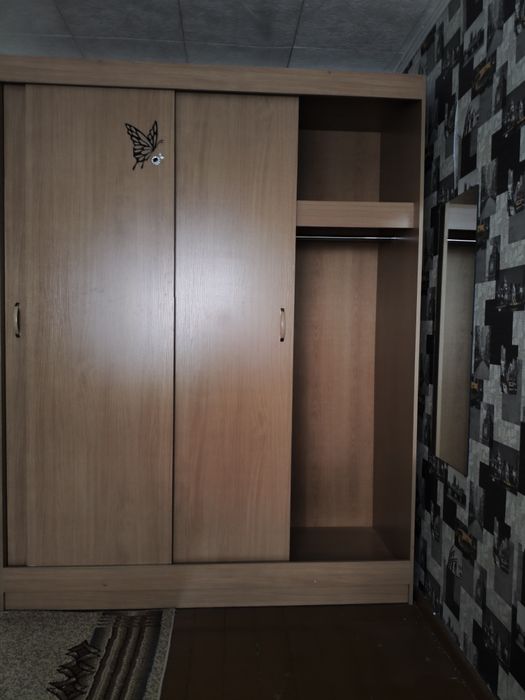 Продам шкаф купе