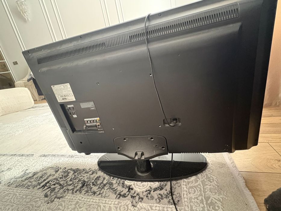 Телевизор на запчасти