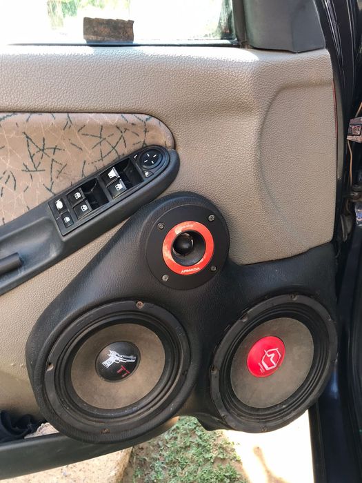 Машина,лада калина