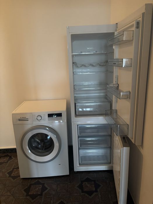 Pachet electrocasnice: Mașină de spălat Bosch + Frigider Sharp