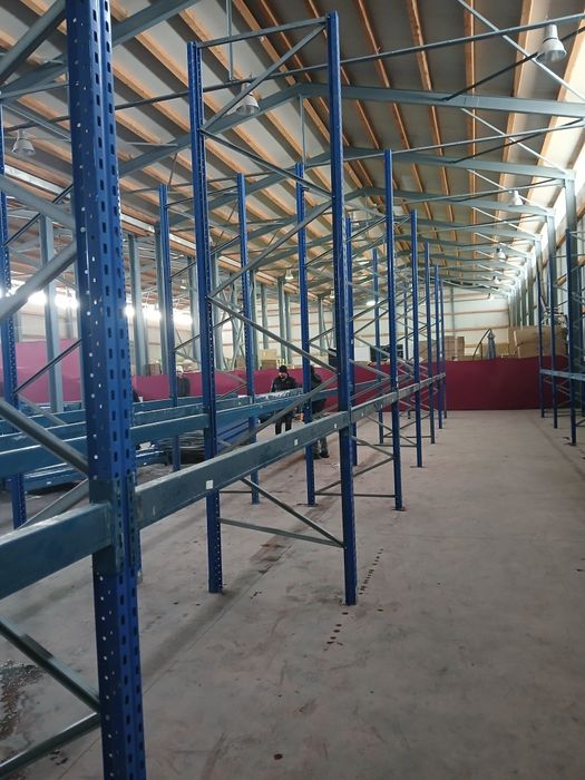 Rafturi metalice de vânzare