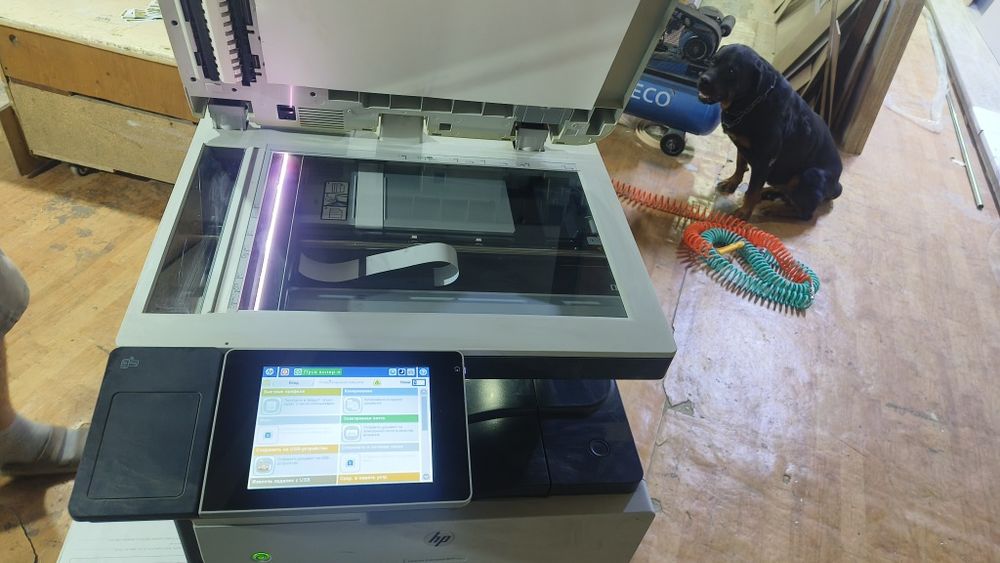 HP Laserjet Enterprise MFP M725