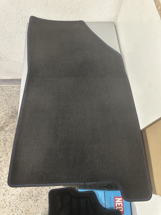 Текстилни стелки за DUSTER