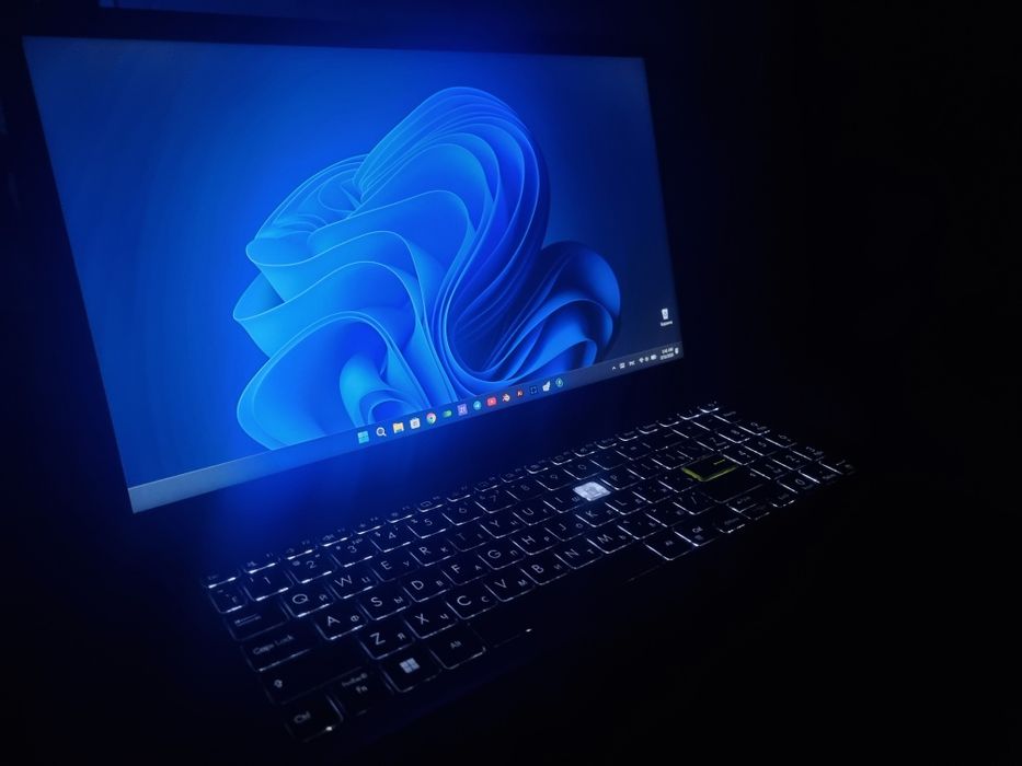 Asus Vivobook loptop