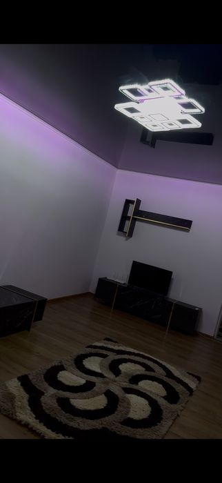 Inchiriez apartament