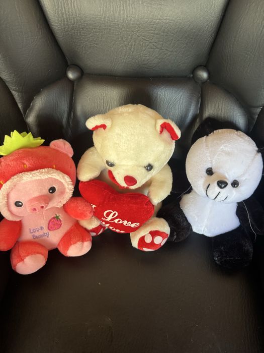 Yumshoq o’yinchoqlar sotiladi