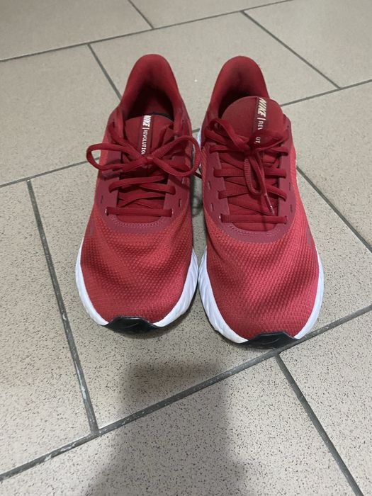 Adidasi nike alergare