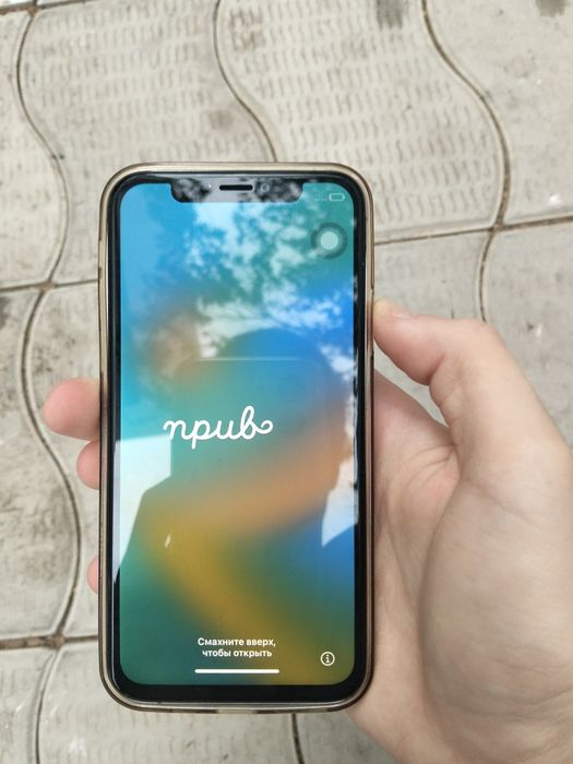 Продам айфон Х блокнутый