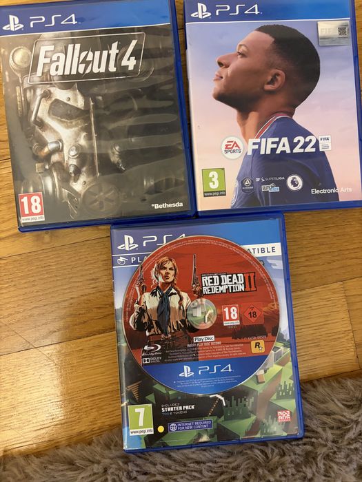 Consolă Sony PlayStation 4 500Gb, 1 controler, 3 jocuri