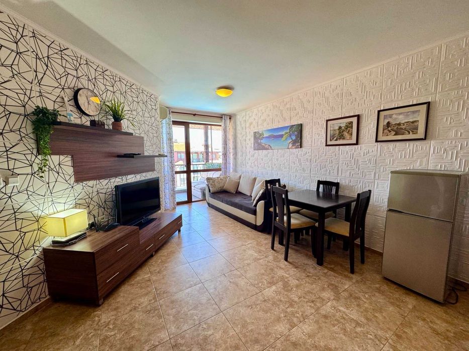 Продава се Тристаен апартамент в к.к. Слънчев бряг - 70 кв.м за 1366 €/кв.м - Снимка #2