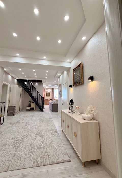 Квартира 4/8/8 ЖК «Gabus» Кунаева, Ориентир: Grand Mir Hotel, Gosht