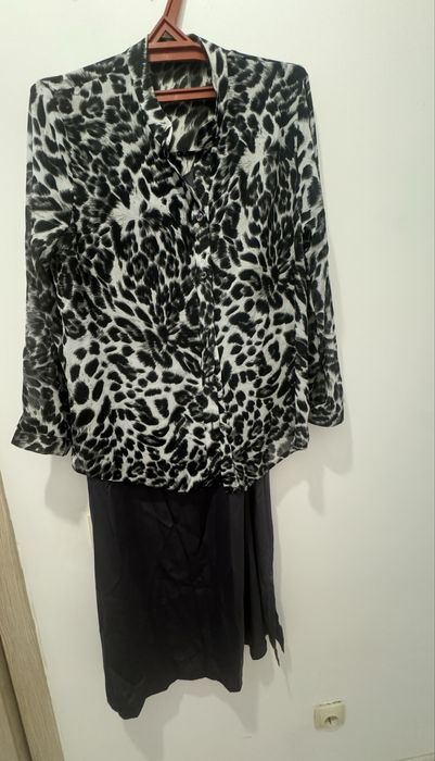 Продам платье 6000 тг