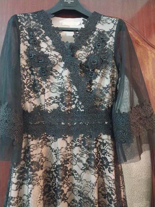 Платье почти новое